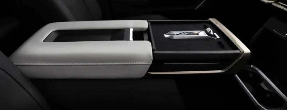 MAXUS vehicle photo